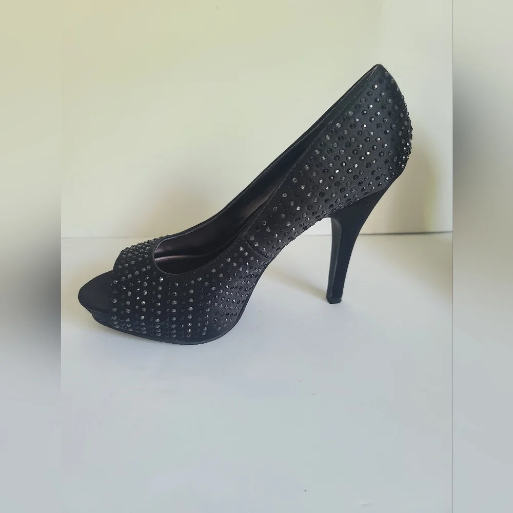 Rampage Gimme Platform Pumps Heels Shoes Black Satin Rhinestones Size 7.5